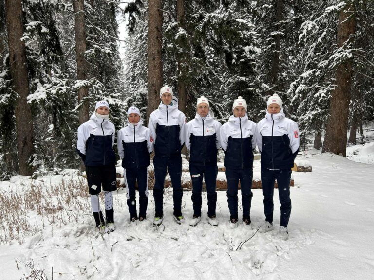 Disse skal forsøke å sikre Norge tre OL-plasser til helga. Fra venstre: Elise Hjelset Andersen (Tromsø Randoneeklubb), Ida Waldal (Hommelvik IL), Trym Dalset Lødøen (Haugen IL), Hans-Inge Klette (Viljar IL), Erik Kårvatn (Trollheimen Fjellsportsklubb) og Sander Engdahl (Torvikbukt IL). Foto: Norges Skiforbund