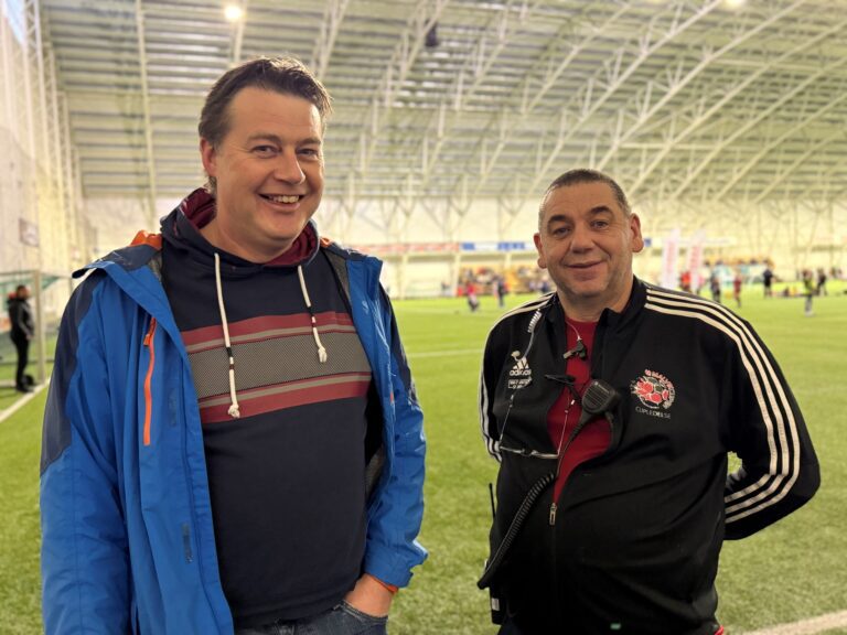 Trond Hoseth sammen med cupgeneral i MIL Fotball, Aage Nordahl, under Malvikcupen tidligere i år. Foto: Rolf Martin Krey