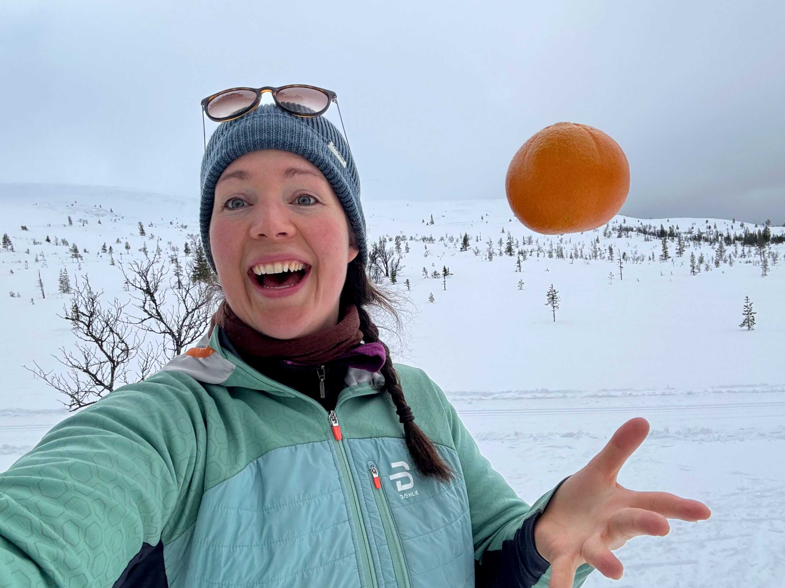 Østerdøl med mange baller i lufta – og noen ganger bare en appelsin: Ingrid Eggen. Foto: Privat